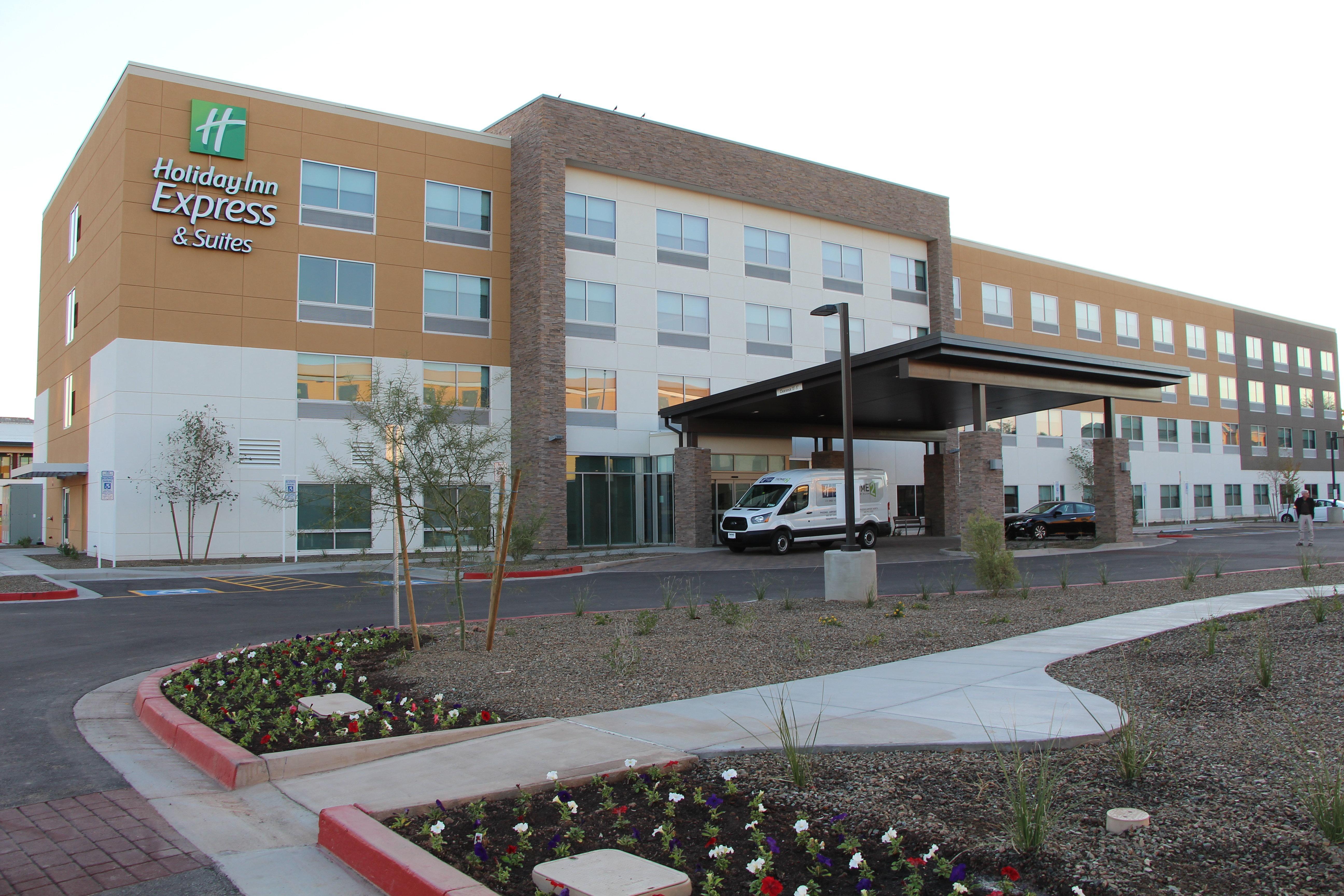 Holiday Inn Express & Suites - Phoenix - Airport North By Ihg Eksteriør billede